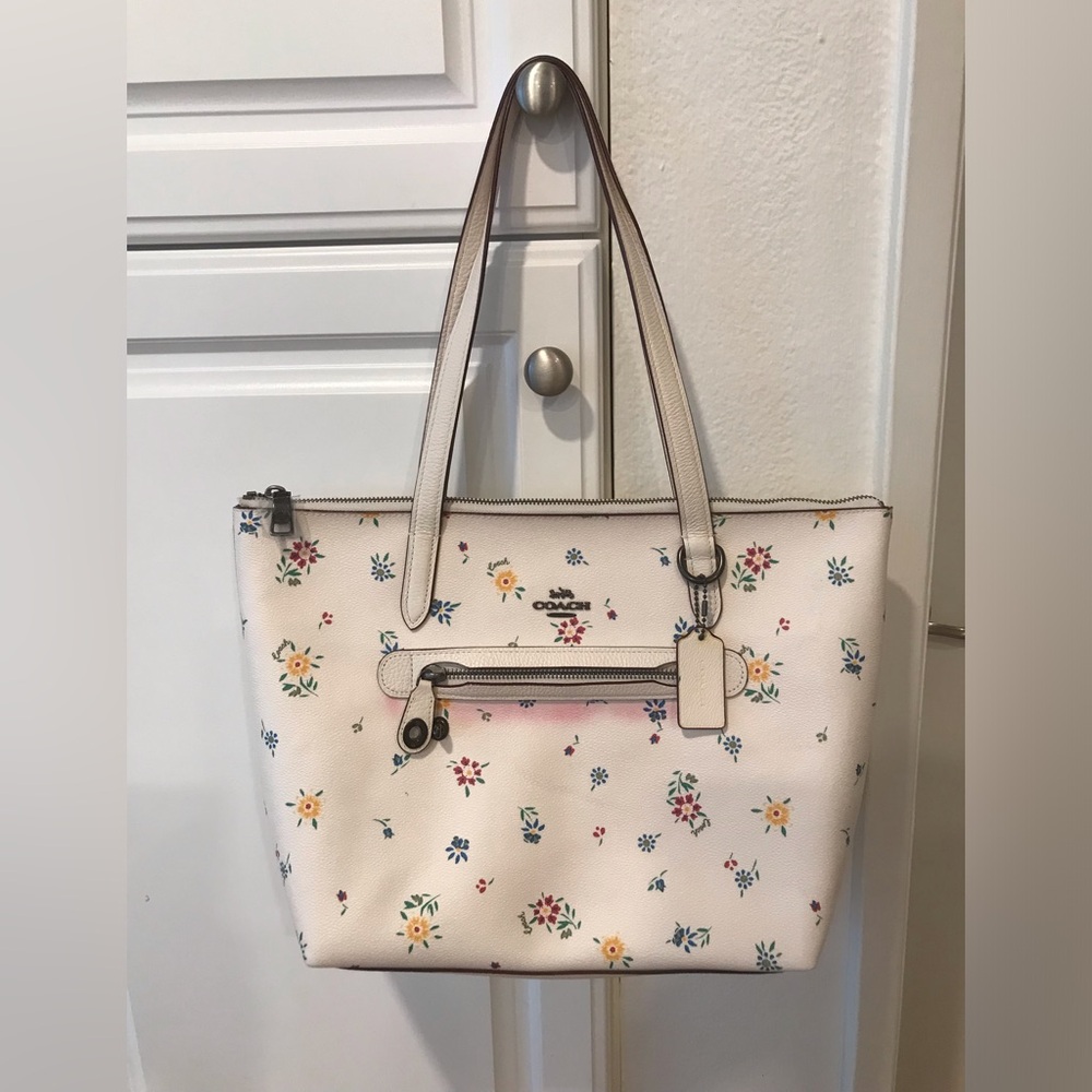 NWT COACH Taylor Tote With Wildflower Floral Print Bag.